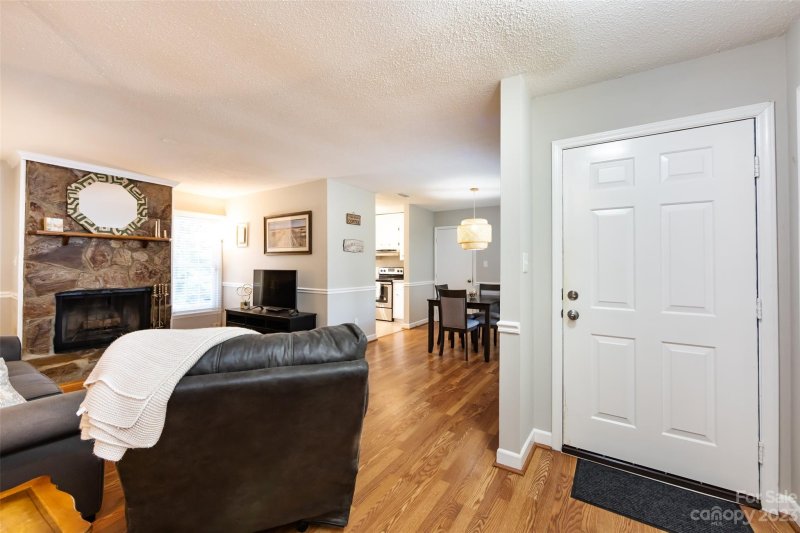 Property image 5 at 3808 Cobbleridge Drive, Charlotte, NC 28215