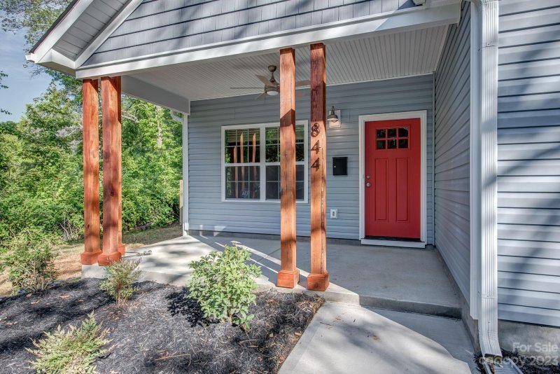Property image 2 at 844 Carolina Avenue, Rock Hill, SC 29730