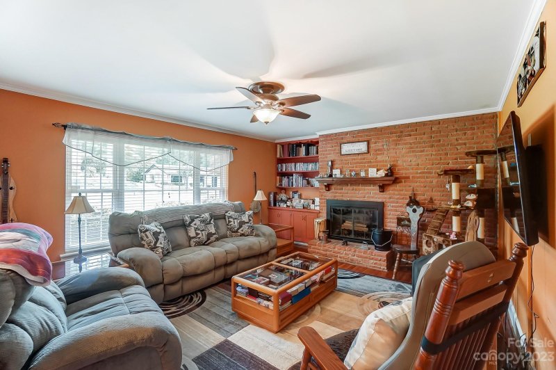 Property image 3 at 125 E Lockman Street, Fort Mill, SC 29715