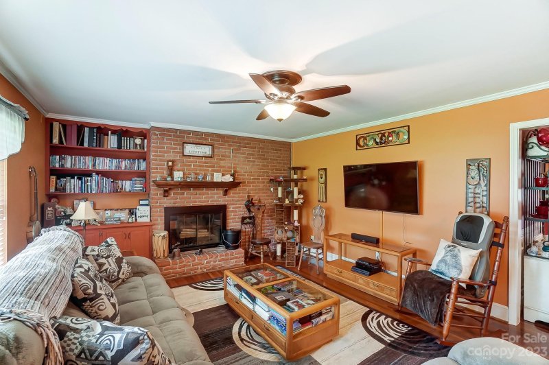 Property image 5 at 125 E Lockman Street, Fort Mill, SC 29715