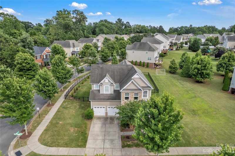 Property image 3 at 4830 Samuel Pinckney Drive, Belmont, NC 28012