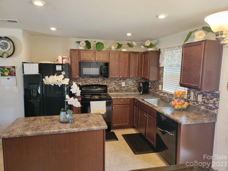 Property image 3 at 7505 Irwin Road, Charlotte, NC 28215