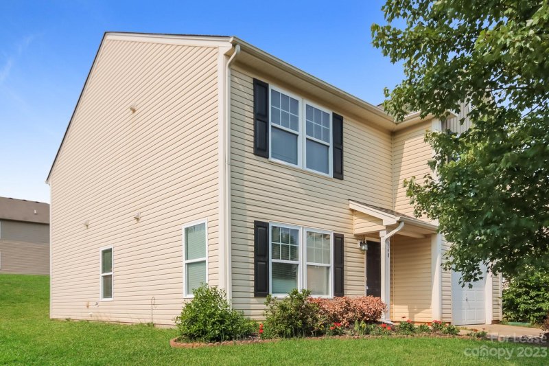 Property image 2 at 168 Altondale Drive, Statesville, NC 28625