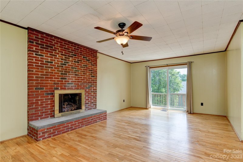 Property image 2 at 134 Stradley Mountain Road, Asheville, NC 28806