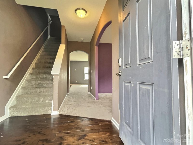 Property image 3 at 2512 Meadow Crossing Drive, Dallas, NC 28034