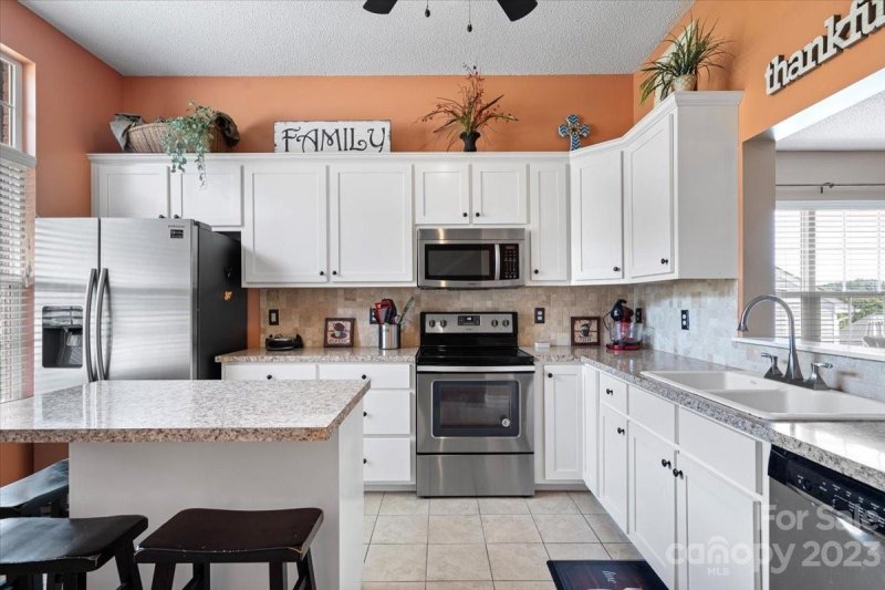 Property image 5 at 1965 8th Street, Hickory, NC 28602