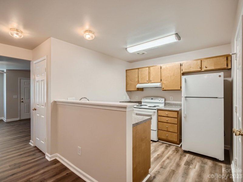 Property image 4 at 307 Drury Drive, Charlotte, NC 28206