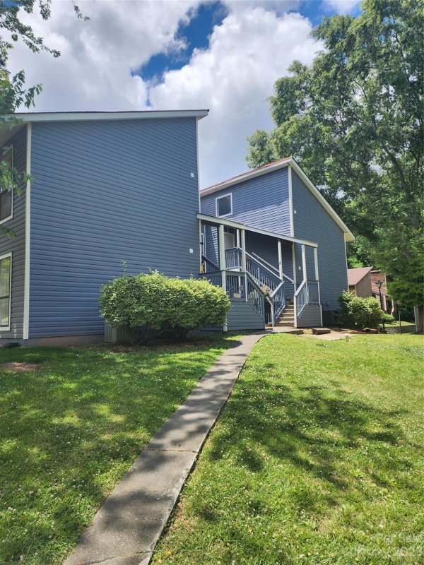 Property image 2 at 4508 Sharon Chase Drive, Charlotte, NC 28215