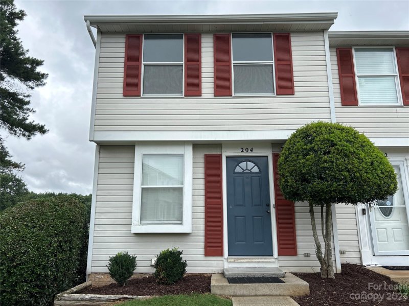 204 Water Oak Drive