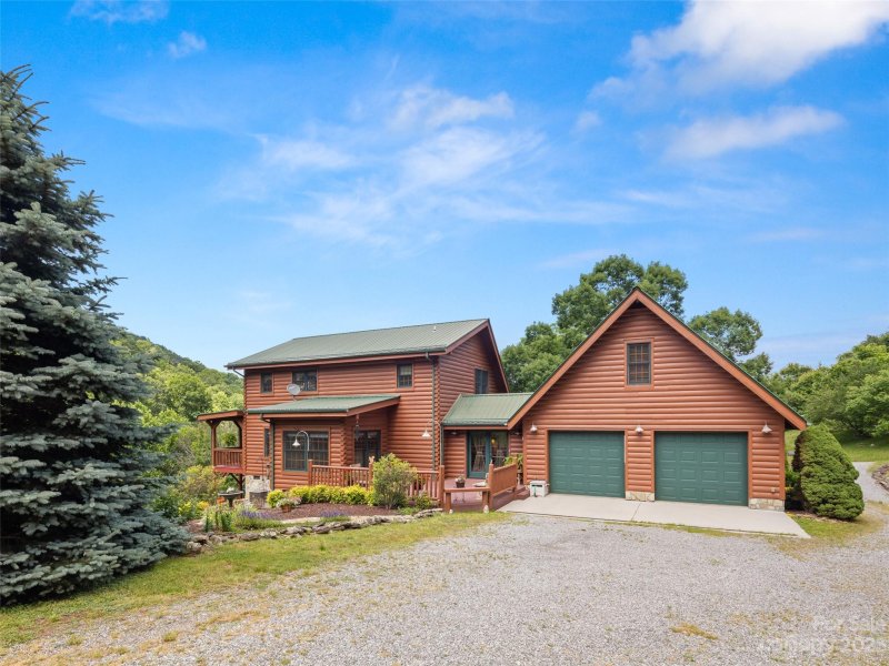 Property image 2 at 970 Cathey Cove Road, Waynesville, NC 28786