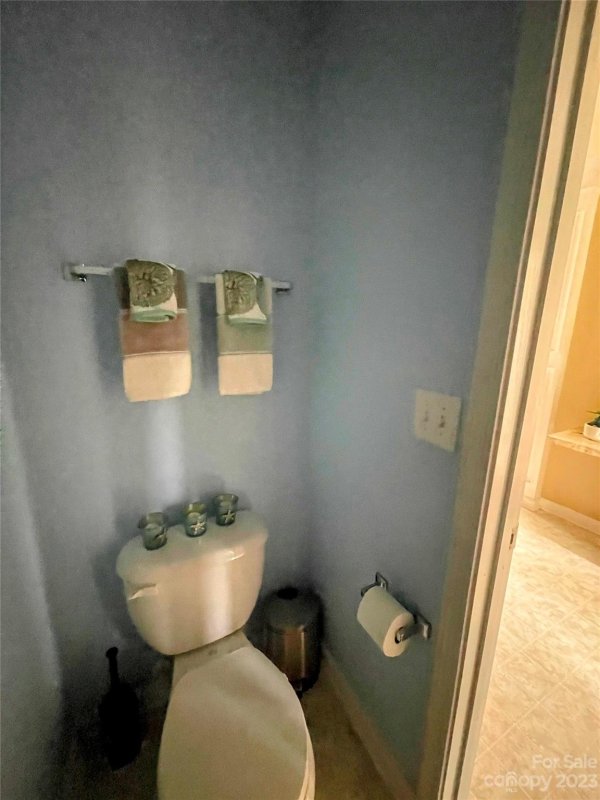 Property image 5 at 1002 Mearn Road, Charlotte, NC 28216