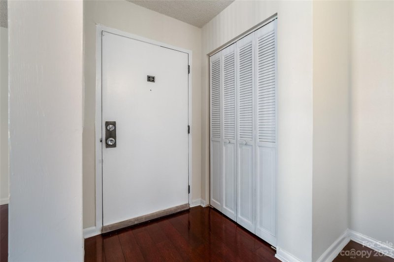 Property image 3 at 4900 Spring Lake Drive, Charlotte, NC 28212