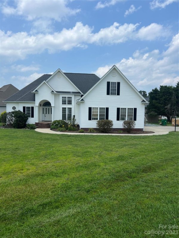 Property image 3 at 214 Birchwood Court, Oakboro, NC 28129