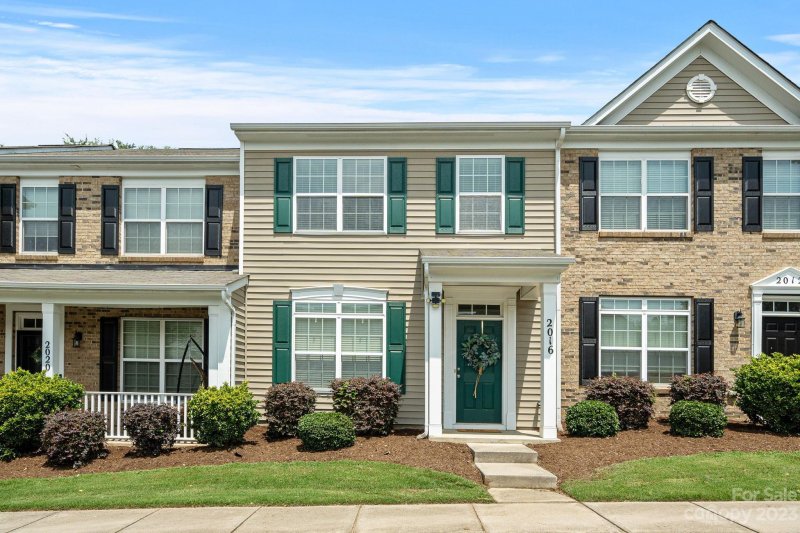 Property image 5 at 2016 Aston Mill Place, Charlotte, NC 28273