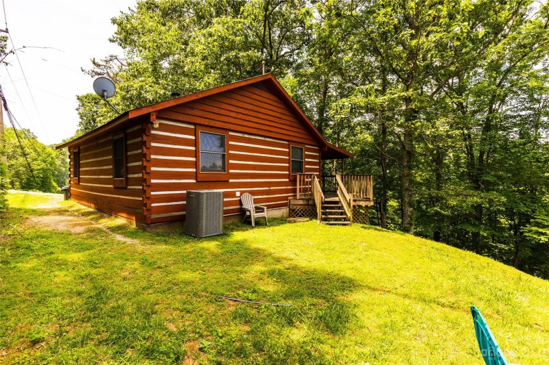 Property image 2 at 85 Biltmore Circle, Bryson City, NC 28713