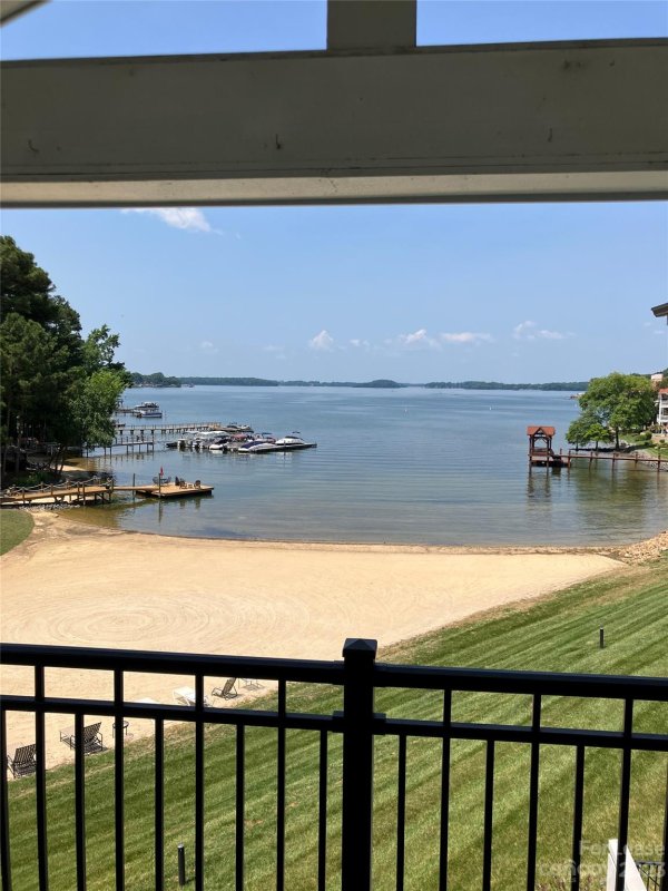 Property image 3 at 17811 Half Moon Lane, Cornelius, NC 28031