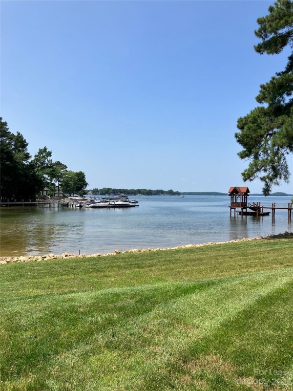 Property image 5 at 17811 Half Moon Lane, Cornelius, NC 28031