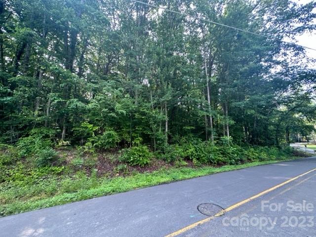 Property image 2 of 605 Saint Cloud Drive in Shannon Acres, Statesville, NC 28625