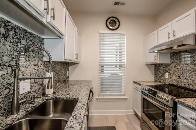 Property image 5 at 18710 Oakhurst Boulevard, Cornelius, NC 28031