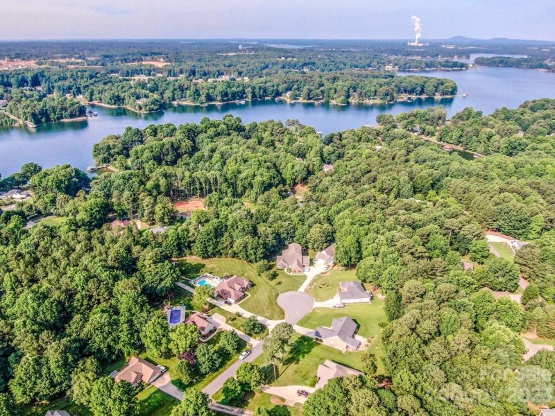 Property image 4 at 120 Whimbrel Lane, Mooresville, NC 28117