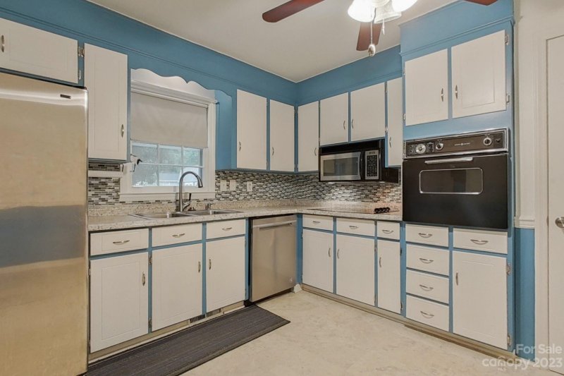 Property image 4 at 6717 Elm Forest Drive, Charlotte, NC 28212