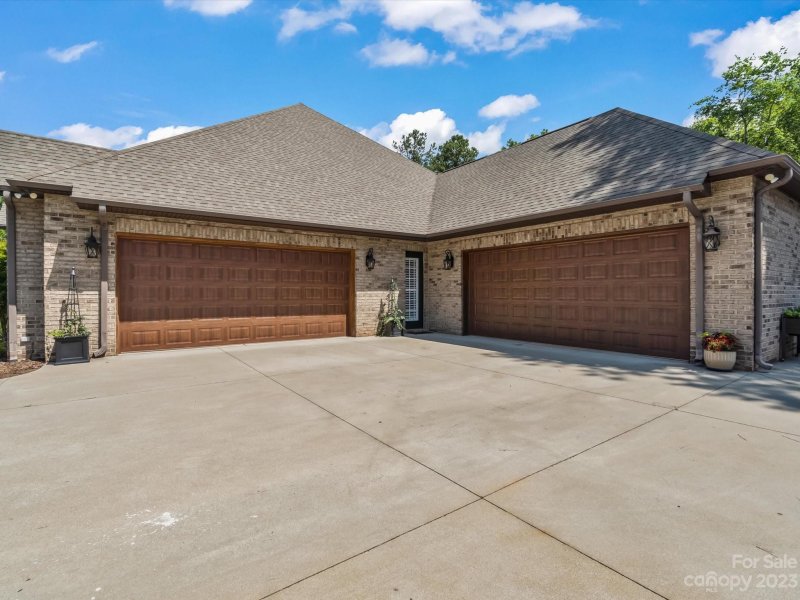 Property image 3 at 103 Kenway Loop, Mooresville, NC 28117