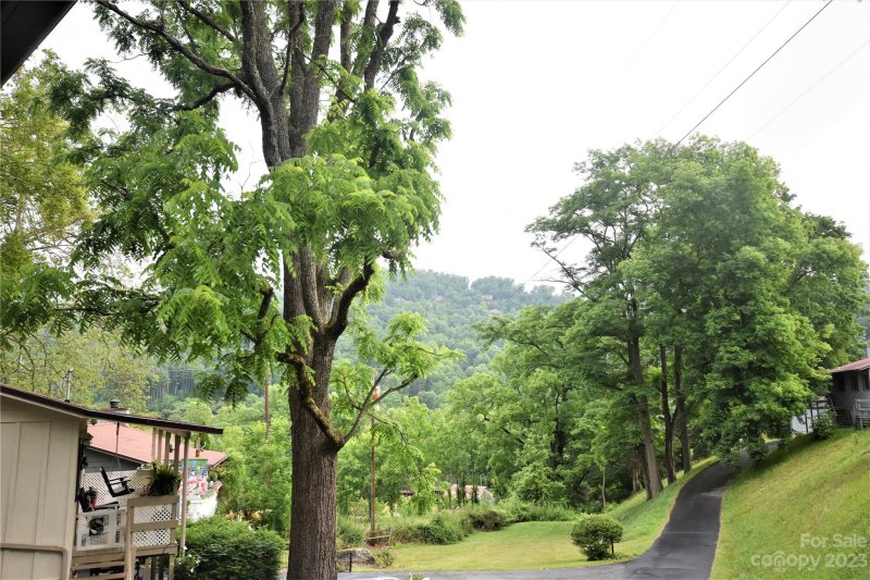 Property image 4 at 54 Brookside Lane, Maggie Valley, NC 28751