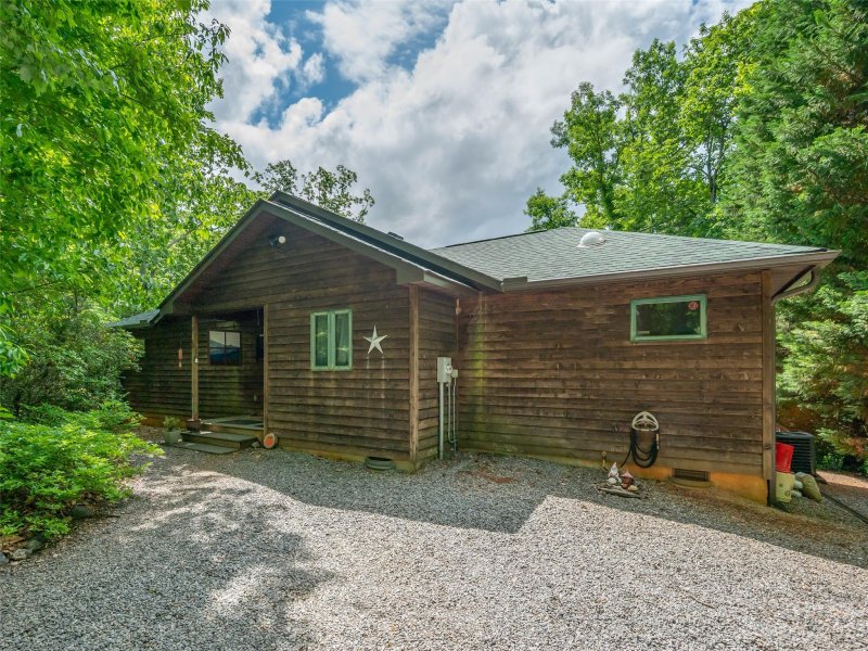 Property image 4 at 228 Gamelands Trail, Saluda, NC 28773