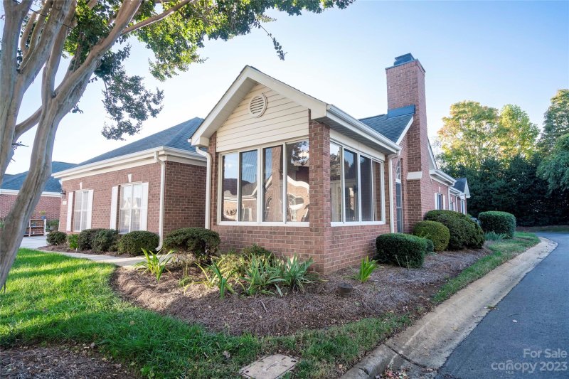 Property image 2 at 8467 Highland Glen Drive, Charlotte, NC 28269