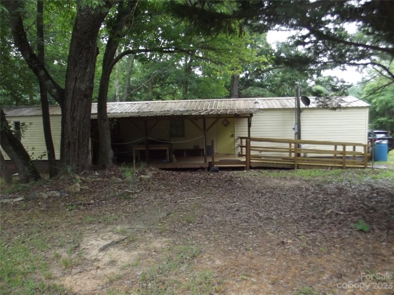 Property image 4 at 2767 Burnt Leaf Lane, Newton, NC 28658