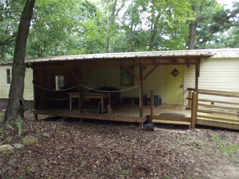 Property image 5 at 2767 Burnt Leaf Lane, Newton, NC 28658