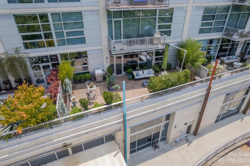 Property image 3 at 1100 Metropolitan Avenue, Charlotte, NC 28204