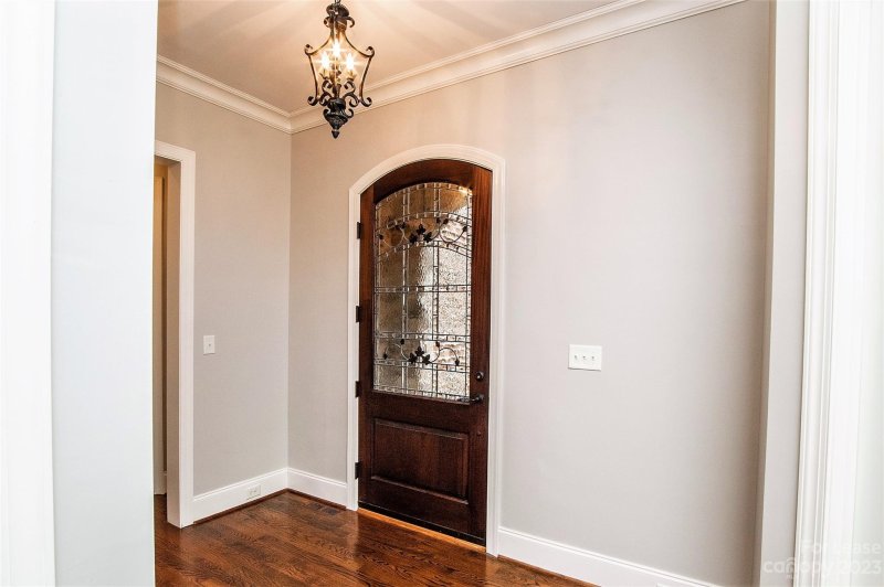 Property image 4 at 813 Verney Lane, Charlotte, NC 28226