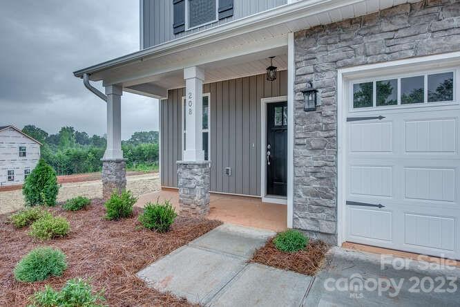 Property image 5 at 208 Spring Creek Drive, Mount Holly, NC 28120