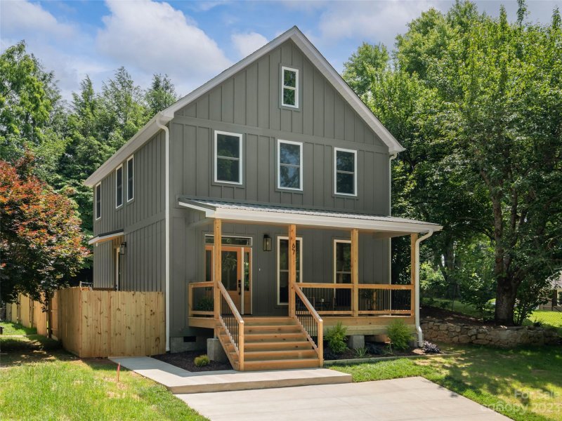 Property image 2 at 67 Raleigh Road, Asheville, NC 28803