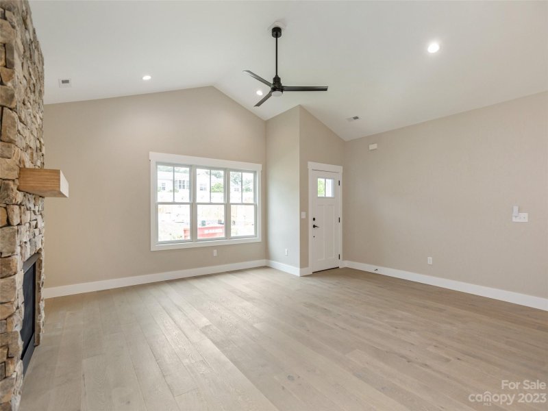 Property image 4 at 97 Olde Oak Way, Hendersonville, NC 28791