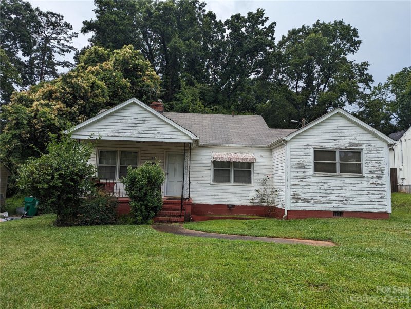 Property image 2 at 2834 Cowles Road, Charlotte, NC 28208