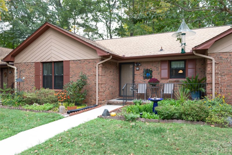 Property image 2 at 110 Jason Court, Fort Mill, SC 29715
