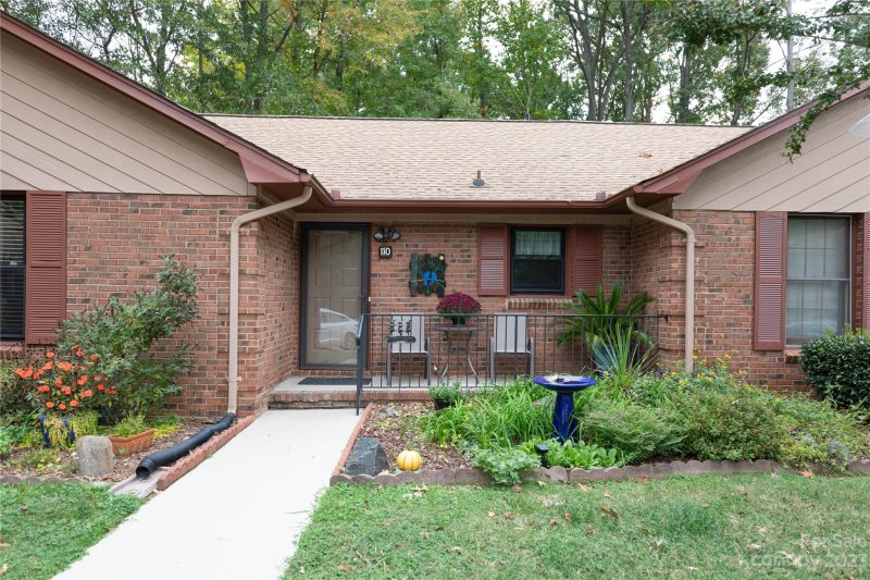 Property image 3 at 110 Jason Court, Fort Mill, SC 29715