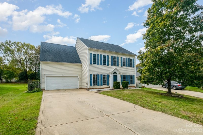 Property image 2 at 9810 Nottinghill Lane, Charlotte, NC 28269