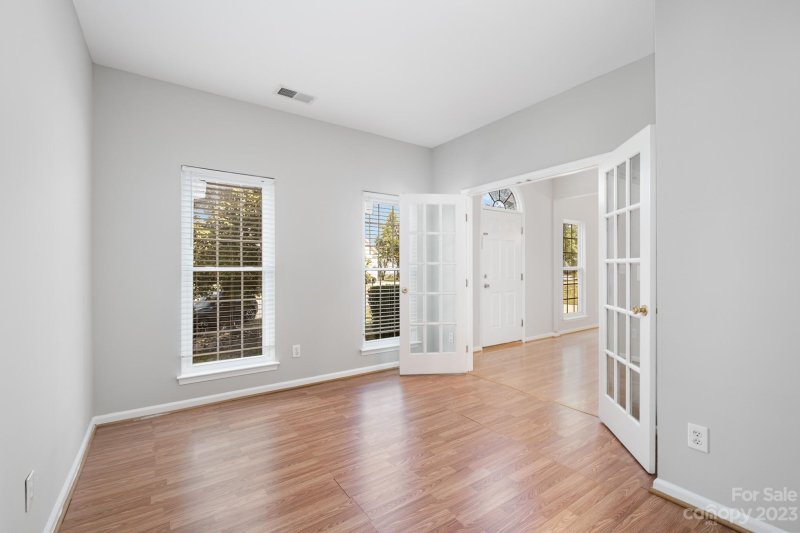 Property image 4 at 9810 Nottinghill Lane, Charlotte, NC 28269