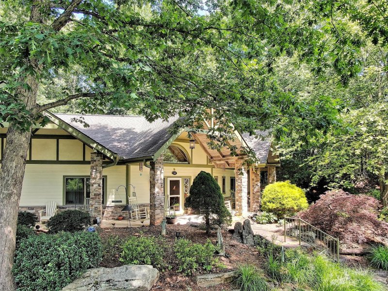 Property image 4 of 144 Ruffed Grouse Lane in Quail Ridge, Waynesville, NC 28786