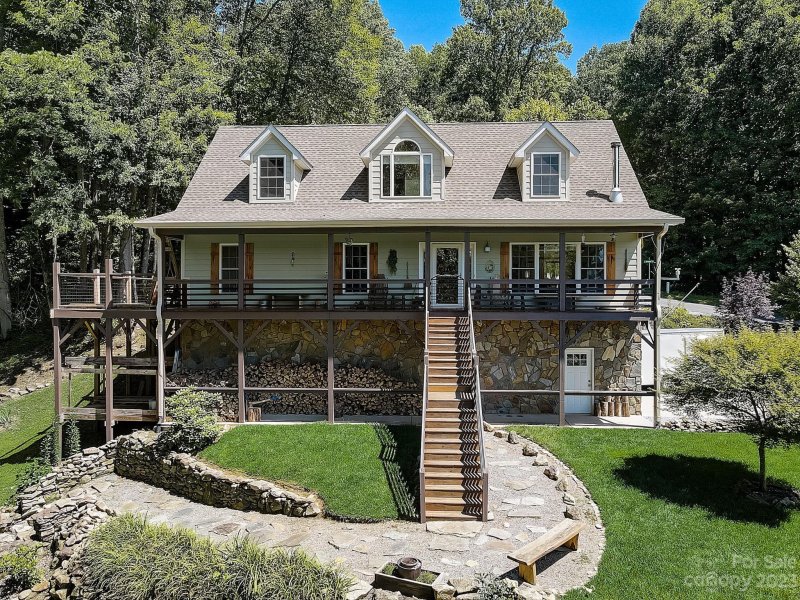 Property image 3 at 1045 Upward Way, Waynesville, NC 28785