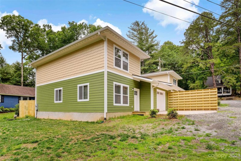 Property image 2 at 85 Fairway Drive, Black Mountain, NC 28711