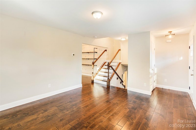 Property image 4 at 2531 Tanglebrook Lane, Charlotte, NC 28216