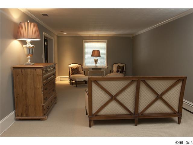 Property image 5 at 556 Center Street, Hickory, NC 28601