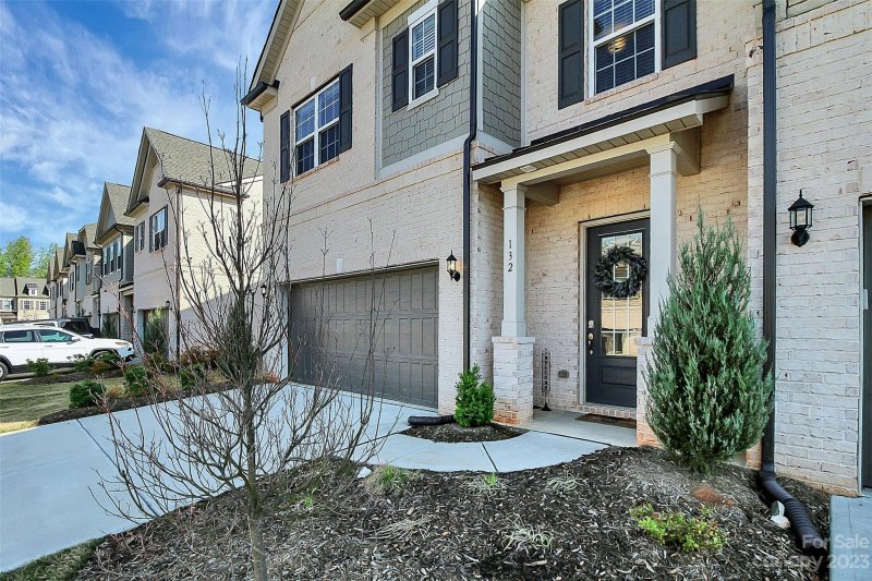 Property image 3 at 132 Heathbrook Lane, Waxhaw, NC 28173