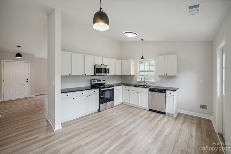 Property image 5 at 887 Anchor Way, Kannapolis, NC 28083