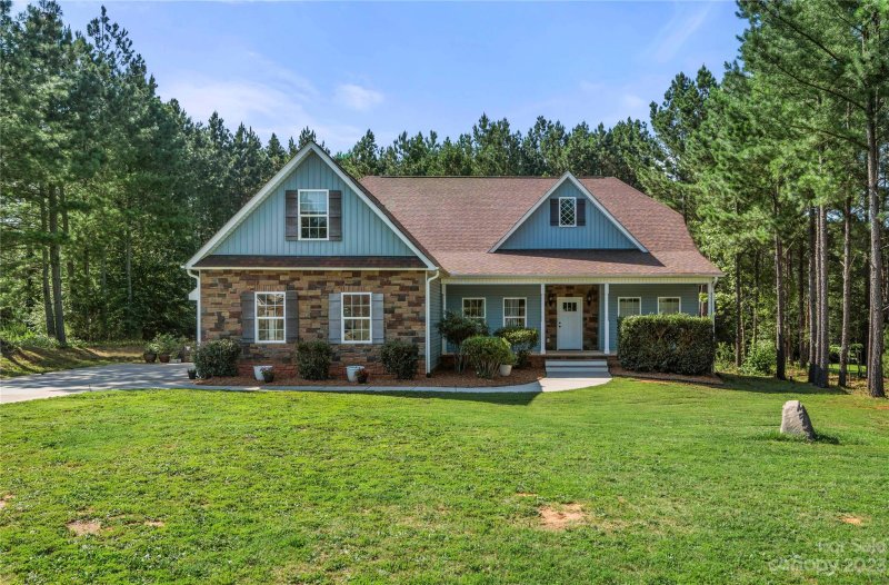 527 Zelkova Street