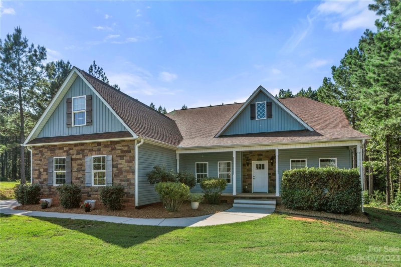 Property image 3 at 527 Zelkova Street, York, SC 29745